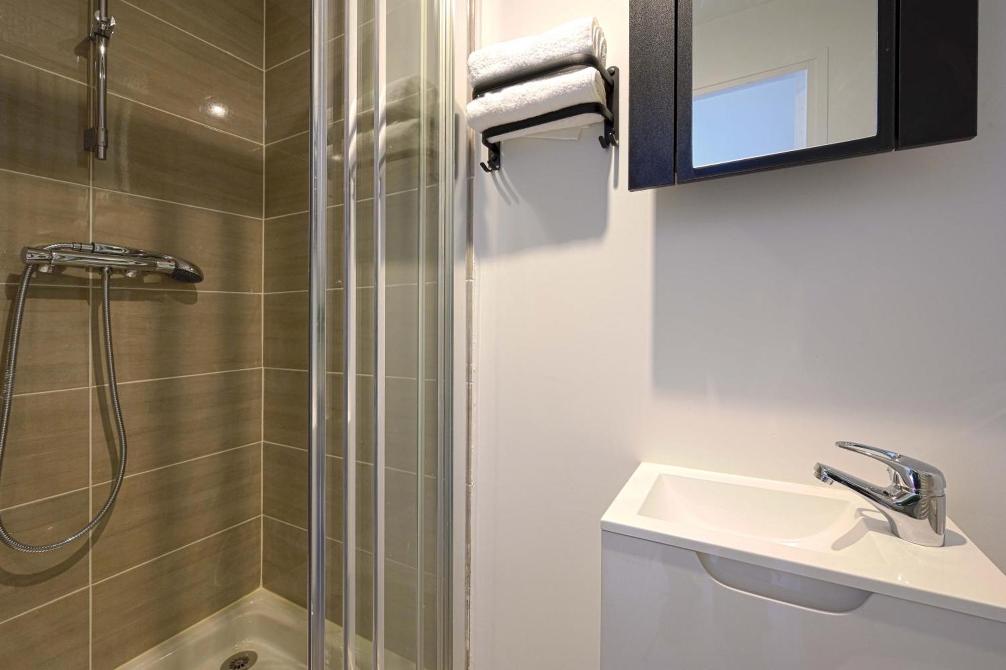 Modern Bright Apartment In Appart'Hotel Saint-Maur-des-Fossés Εξωτερικό φωτογραφία